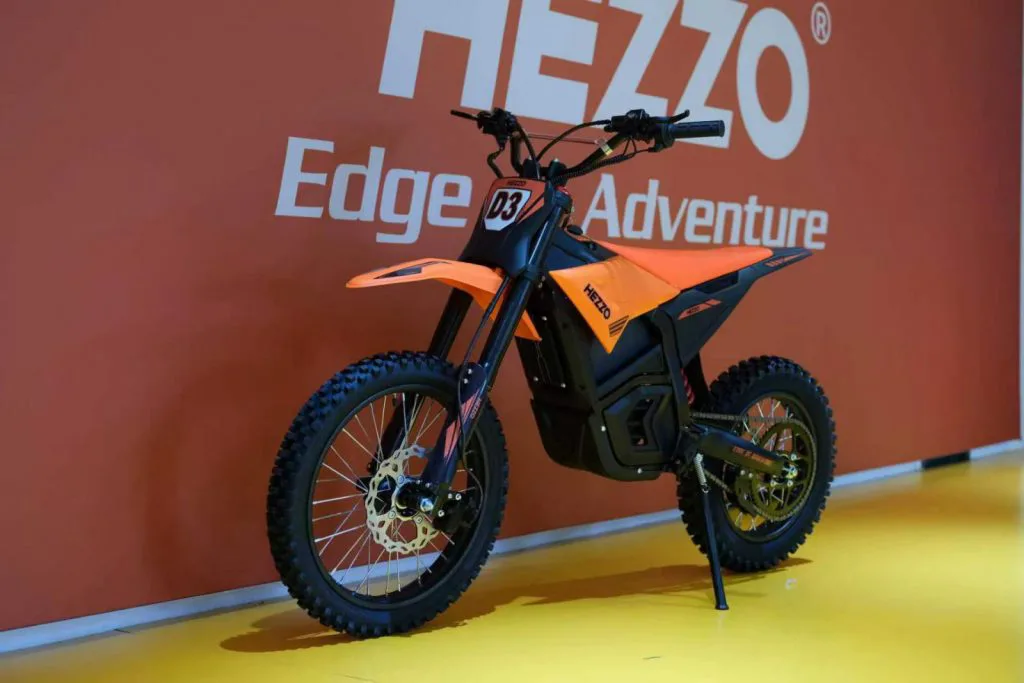 Starland D3 electric dirt bike – showroom front view