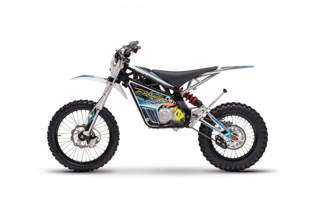 Starland ET electric dirt bike – left side on white background